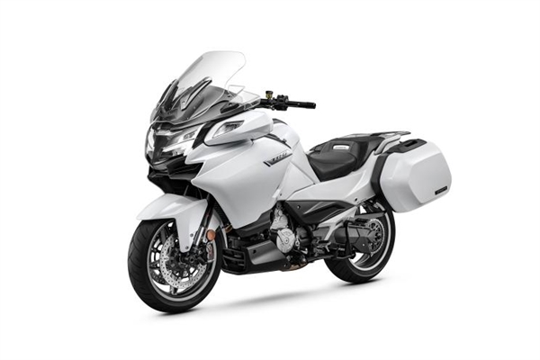 10.998万元 春风1250TR-G摩托价格公布：用上75°V型双缸机