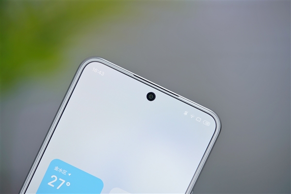 白面板颜值巅峰!星纪魅族Lucky 08图赏