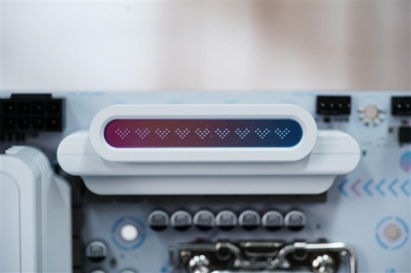 铭瑄首张二次元主板!MS-iCraft B860M CROSS系列图赏