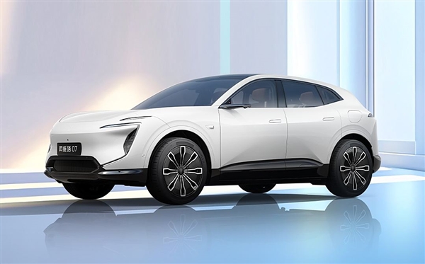 华为乾崑智驾ADS SE上车！阿维塔07 Pro+上市 21.99万起