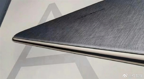 拼苹果Air！这就是华为Mate70 Air：设计吸睛、薄到没朋友