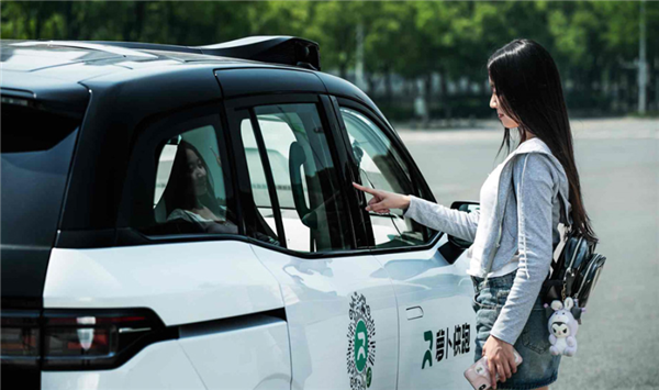李彦宏：萝卜快跑全球第一 累计订单数已超Waymo