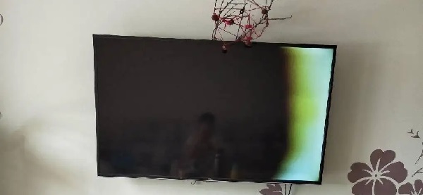 ULED屏幕一部分敲坏了解决方法