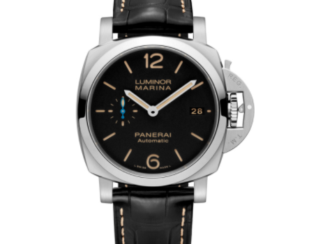 沛纳海手表调时间和日期方法步骤