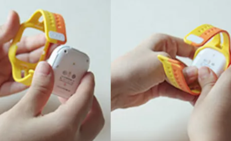 小天才电话手表z9插卡方法