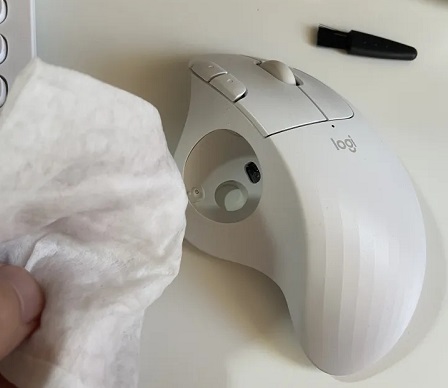 轨迹球鼠标如何清理