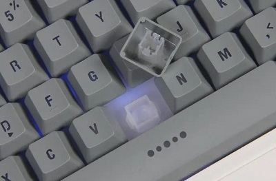 薄膜键盘不能打游戏吗