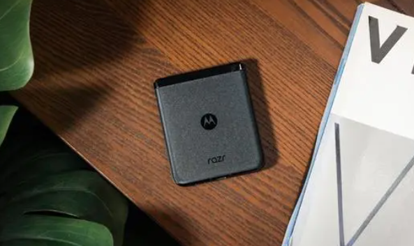 moto razr 40 ultra怎么样