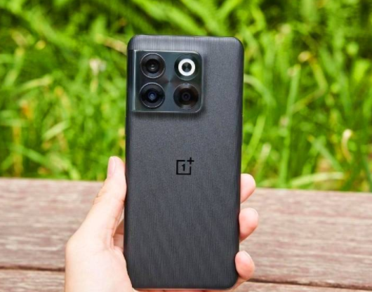 3000元左右适合学生的手机10月最新排行