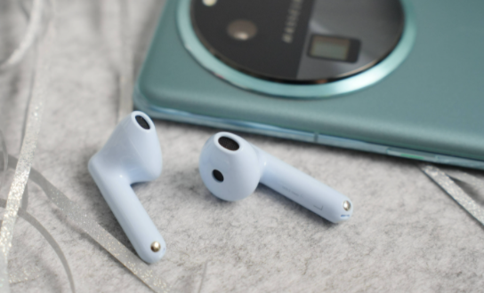 oppoencoair2pro充电仓电量怎么看