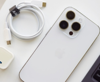 苹果16最新消息，将使用苹果15promax的四棱镜镜头模组