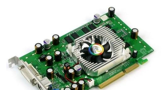 笔记本和台式机的显卡驱动一样吗