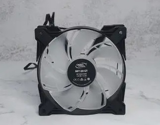 机箱风扇选择pwm还是dc