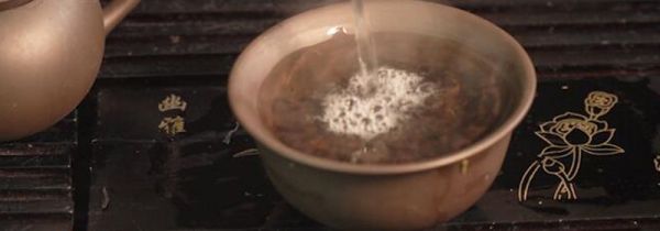 红茶和绿茶哪个好